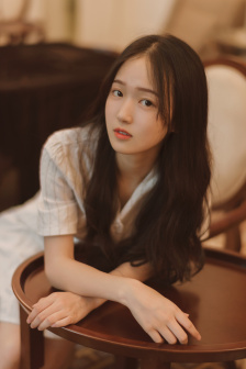 洛琼霄